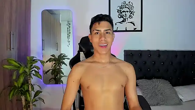 AlanNaughty online show from December 5, 12:40 am