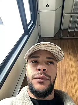 Snapshot of Lionayowe chatting on September 27, 1:09 pm Lionayowe online show from September 27, 1:09 pm