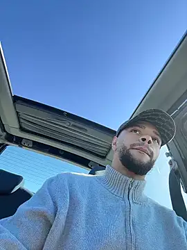 Lionayowe online show from April 1, 1:41 pm