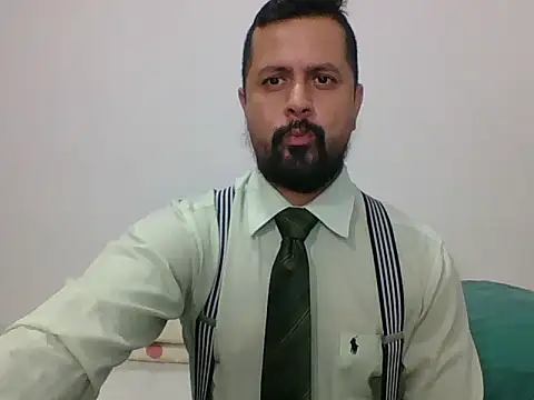 TRIISTAN KING10 online show from January 9, 9:05 pm