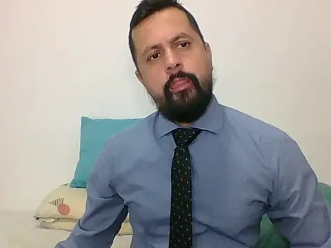 TRIISTAN KING10 online show from March 6, 8:27 pm