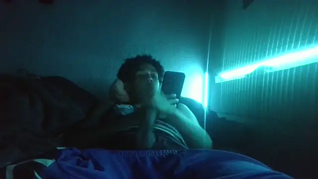 bigdickjojo69 online show from August 4, 5:46 am