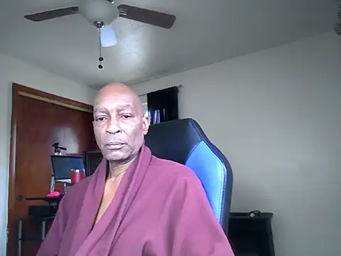 longdick4you8686 online show from February 27, 3:48 pm