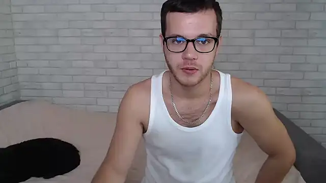 Alexxx horny online show from September 24, 7:07 am