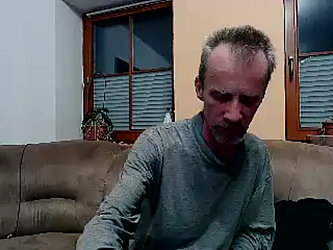 Snapshot of xxBareBabyxx chatting on October 24, 8:32 pm xxBareBabyxx online show from October 24, 8:32 pm