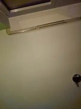 Snapshot of NiceHunter89 chatting on February 28, 11:34 pm NiceHunter89 online show from February 28, 11:34 pm