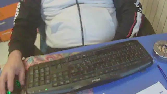 Snapshot of Tango128 chatting on October 8, 4:39 am Tango128 online show from October 8, 4:39 am