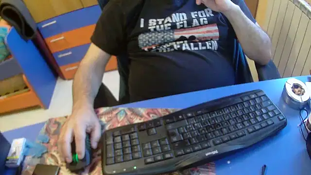 Snapshot of Tango128 chatting on September 30, 6:40 am Tango128 online show from September 30, 6:40 am