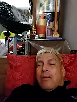 Snapshot of gayphotograper chatting on September 28, 6:28 pm gayphotograper online show from September 28, 6:28 pm