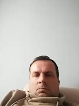 grzes19763 online show from April 7, 9:31 am