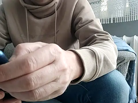 grzes19763 online show from March 23, 9:48 am