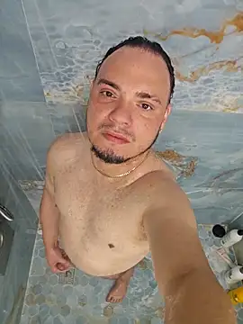 latinoflpr online show from April 16, 1:49 am