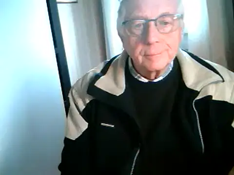 Snapshot of johnjohn622662 chatting on February 22, 2:59 pm johnjohn622662 online show from February 22, 2:59 pm