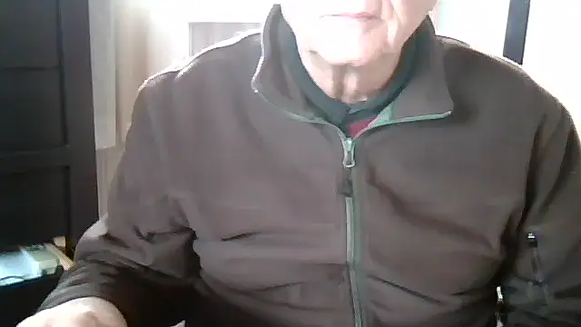 johnjohn622662 online show from December 20, 1:51 pm