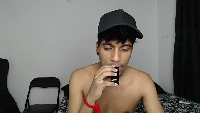 stevenosori online show from October 30, 4:47 am