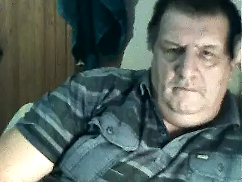 Snapshot of Vyrtous579 chatting on December 25, 3:17 pm Vyrtous579 online show from December 25, 3:17 pm