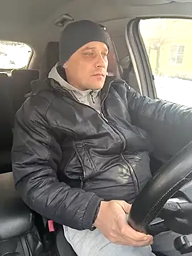 Snapshot of DanielOhCool chatting on February 16, 10:54 am DanielOhCool online show from February 16, 10:54 am