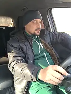 Snapshot of DanielOhCool chatting on February 14, 10:17 am DanielOhCool online show from February 14, 10:17 am