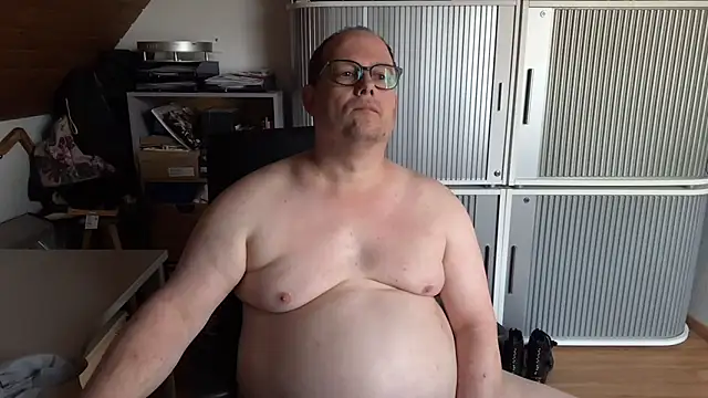 Snapshot of Mark50bw chatting on October 16, 7:38 am Mark50bw online show from October 16, 7:38 am