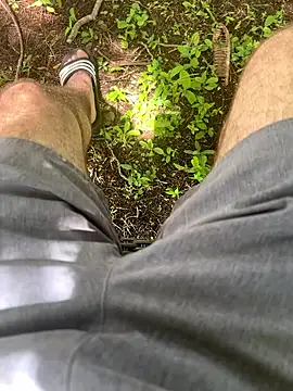 Snapshot of JohnnyBigShot chatting on September 26, 3:21 pm JohnnyBigShot online show from September 26, 3:21 pm