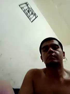 Snapshot of mrbubbaibrahim chatting on October 15, 7:21 pm mrbubbaibrahim online show from October 15, 7:21 pm