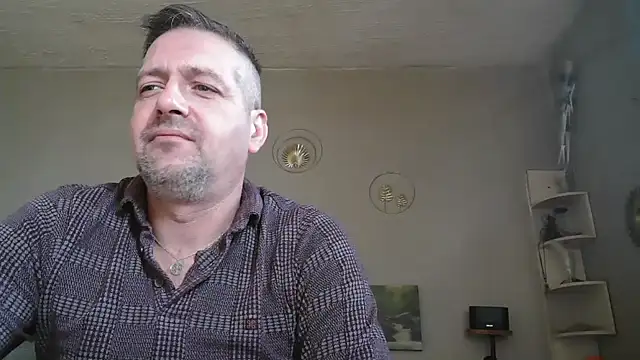 matrikes1 online show from March 28, 11:21 am