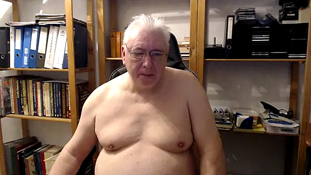 SchwanzhureXXL online show from December 5, 6:31 am