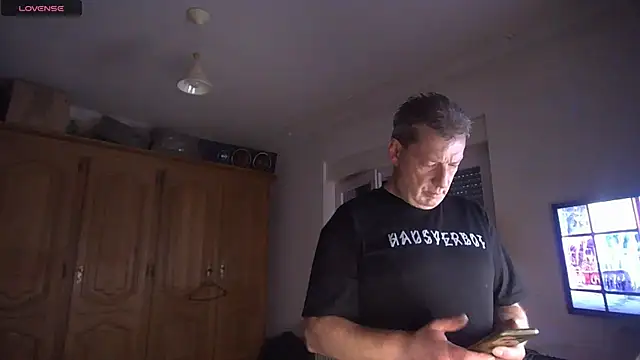 iliebetights online show from November 24, 4:08 pm