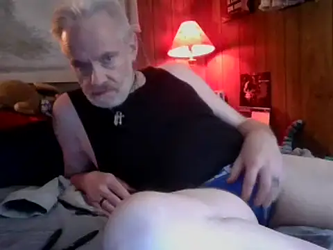 Snapshot of Makowboy chatting on January 14, 9:13 am Makowboy online show from January 14, 9:13 am