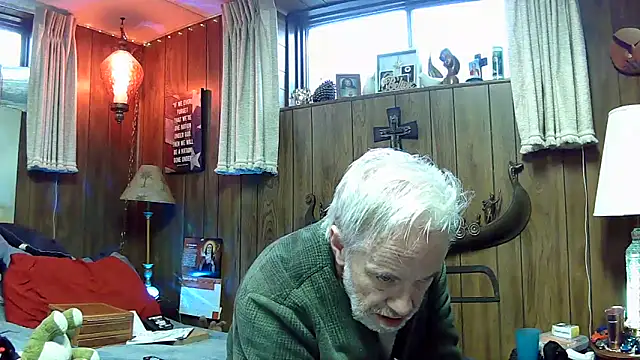 Snapshot of Makowboy chatting on February 28, 8:07 pm Makowboy online show from February 28, 8:07 pm