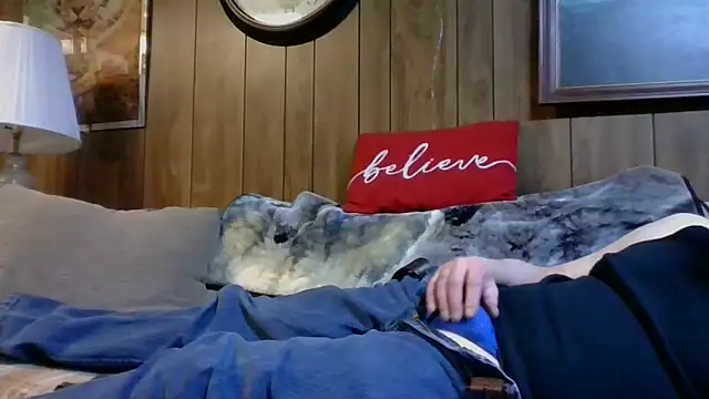 Snapshot of Makowboy chatting on December 27, 11:10 pm Makowboy online show from December 27, 11:10 pm