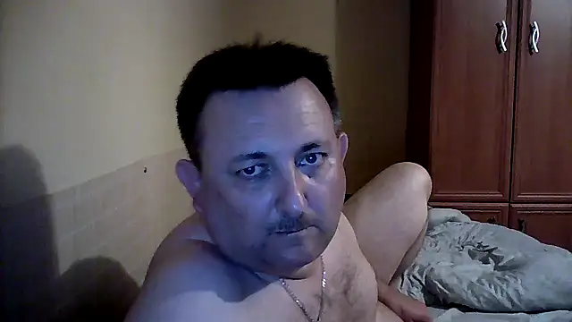 Snapshot of Novy73 chatting on October 21, 12:36 am Novy73 online show from October 21, 12:36 am