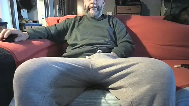 naked bear online show from February 3, 9:52 am