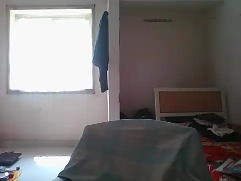 hrnybh2002 online show from April 19, 8:36 am