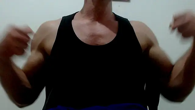 Snapshot of sexy_fit_guy_on_cam chatting on September 23, 8:57 am sexy fit guy on cam online show from September 23, 8:57 am