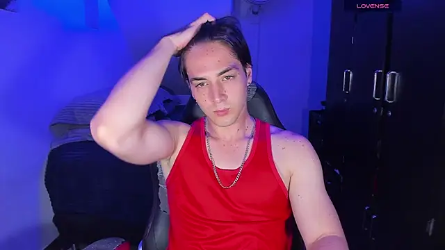 Snapshot of Alex_smith00 chatting on September 20, 2:33 am Alex smith00 online show from September 20, 2:33 am