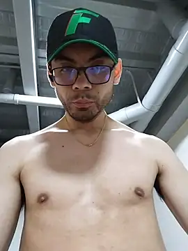 SebasOrte94 online show from March 2, 3:19 pm