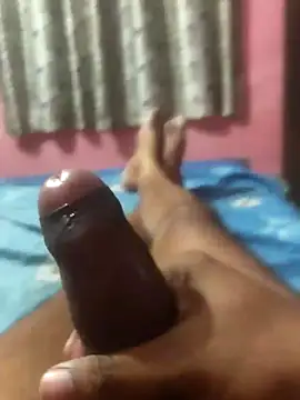 omar23121 online show from March 6, 3:45 pm