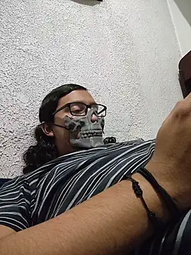 HardestPepe online show from December 20, 9:05 am