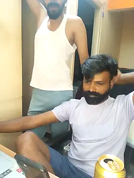 Snapshot of arhan3043 chatting on March 8, 4:37 pm arhan3043 online show from March 8, 4:37 pm