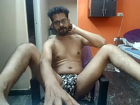 Snapshot of arhan3043 chatting on October 28, 7:27 pm arhan3043 online show from October 28, 7:27 pm