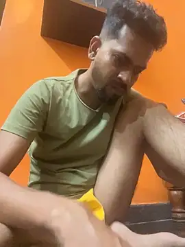 Snapshot of arhan3043 chatting on September 18, 3:03 pm arhan3043 online show from September 18, 3:03 pm