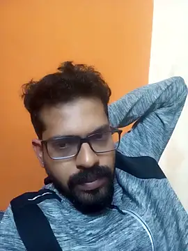 Snapshot of arhan3043 chatting on December 14, 5:58 pm arhan3043 online show from December 14, 5:58 pm