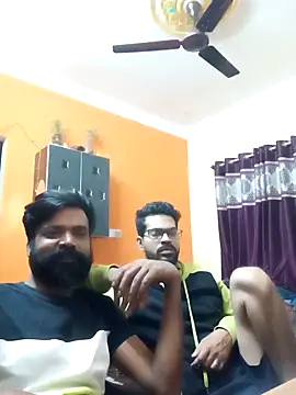 Snapshot of arhan3043 chatting on December 28, 6:29 pm arhan3043 online show from December 28, 6:29 pm