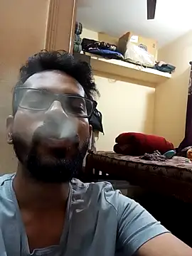 Snapshot of arhan3043 chatting on December 31, 8:12 pm arhan3043 online show from December 31, 8:12 pm