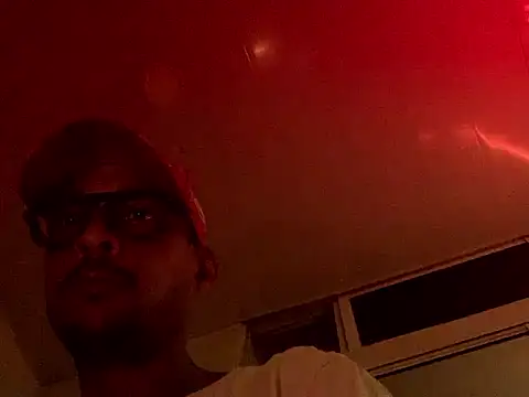 domigoodguy online show from December 4, 6:39 pm