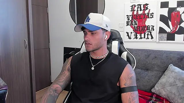 Alessandro Vanni online show from January 9, 1:27 pm