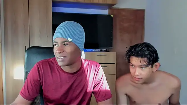 CrissBrownxxx online show from June 1, 12:05 pm