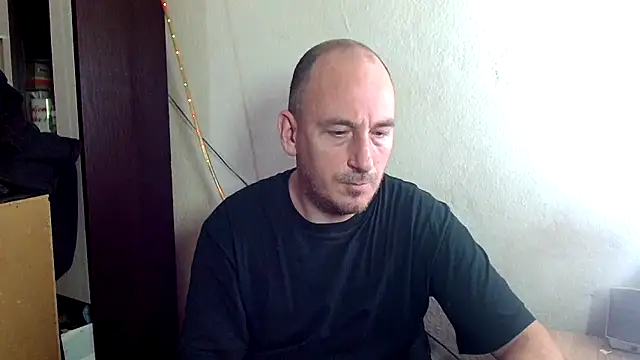 Snapshot of Johan___Barker chatting on January 6, 7:45 pm Johan   Barker online show from January 6, 7:45 pm