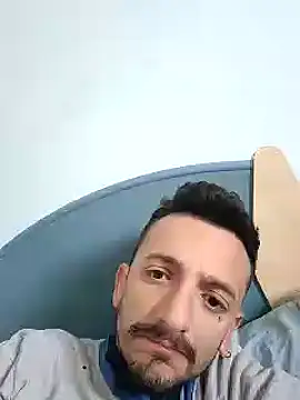 Snapshot of Lore93s chatting on December 27, 10:01 am Lore93s online show from December 27, 10:01 am